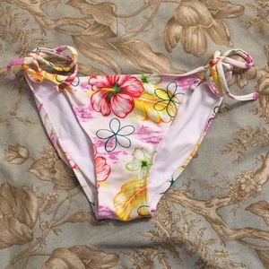 Floral bikini bottoms